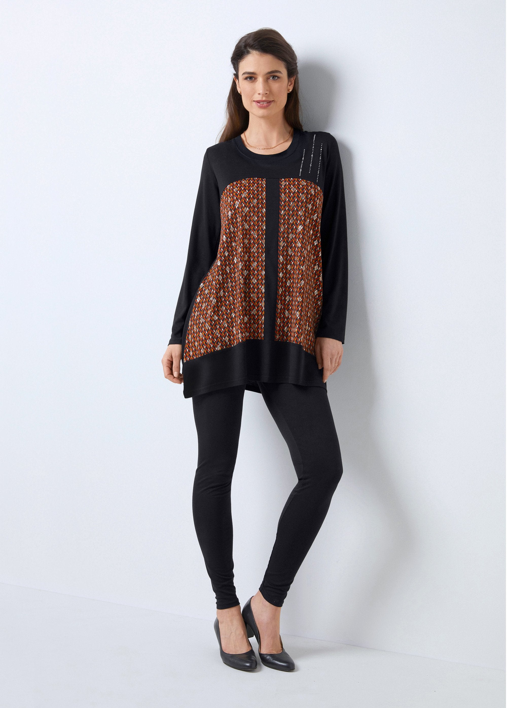 Long_fancy_print_t-shirt_Black_and_burgundy_SF1_slim