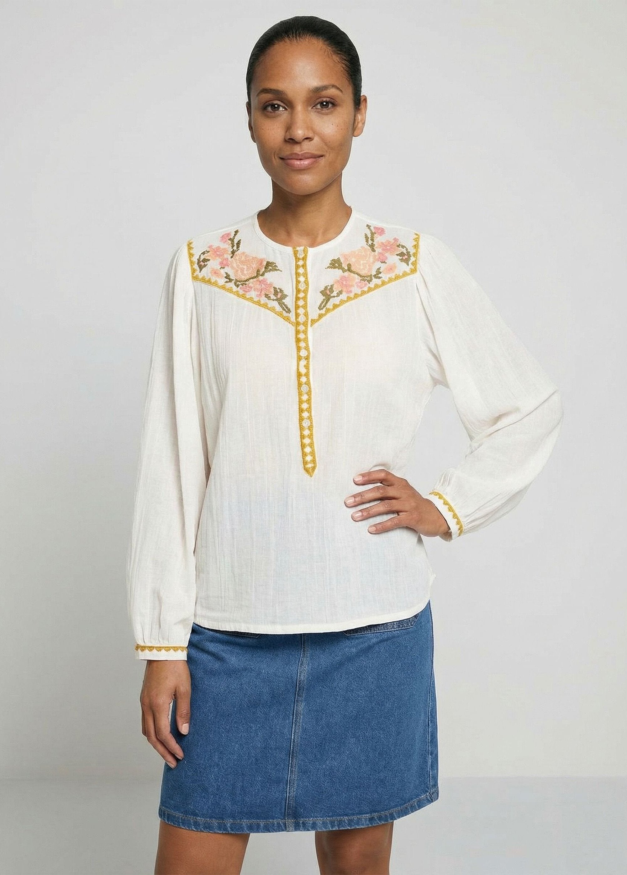 Loose_buttoned_cotton_gauze_embroidered_tunic_White_FA1_slim